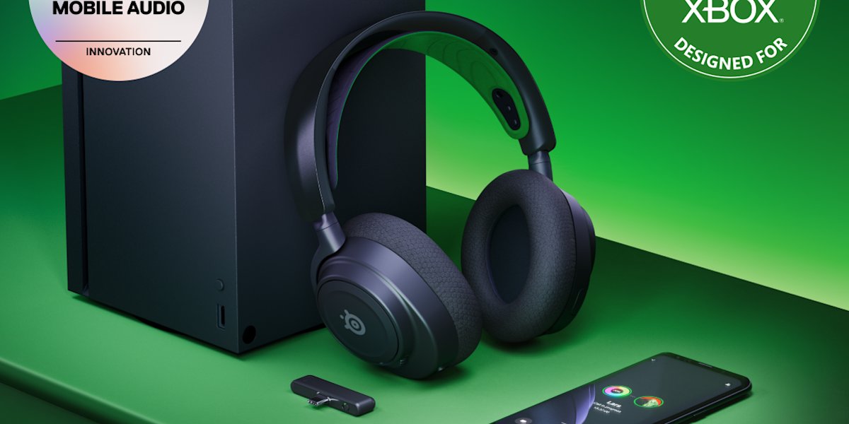 SteelSeries Arctis Nova 7X wireless gaming headset in black
